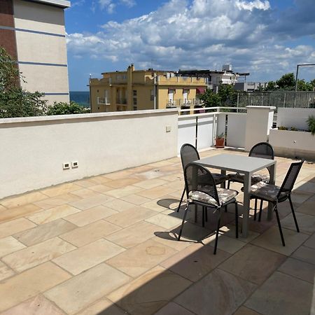 Residence Siesta Римини Экстерьер фото