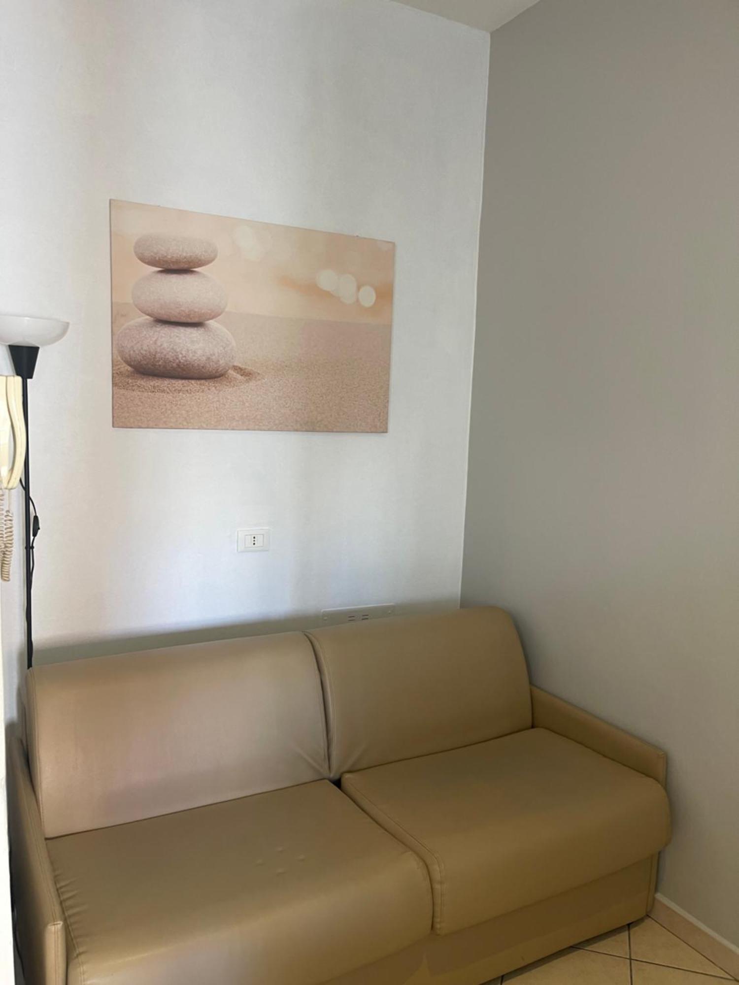 Residence Siesta Римини Экстерьер фото