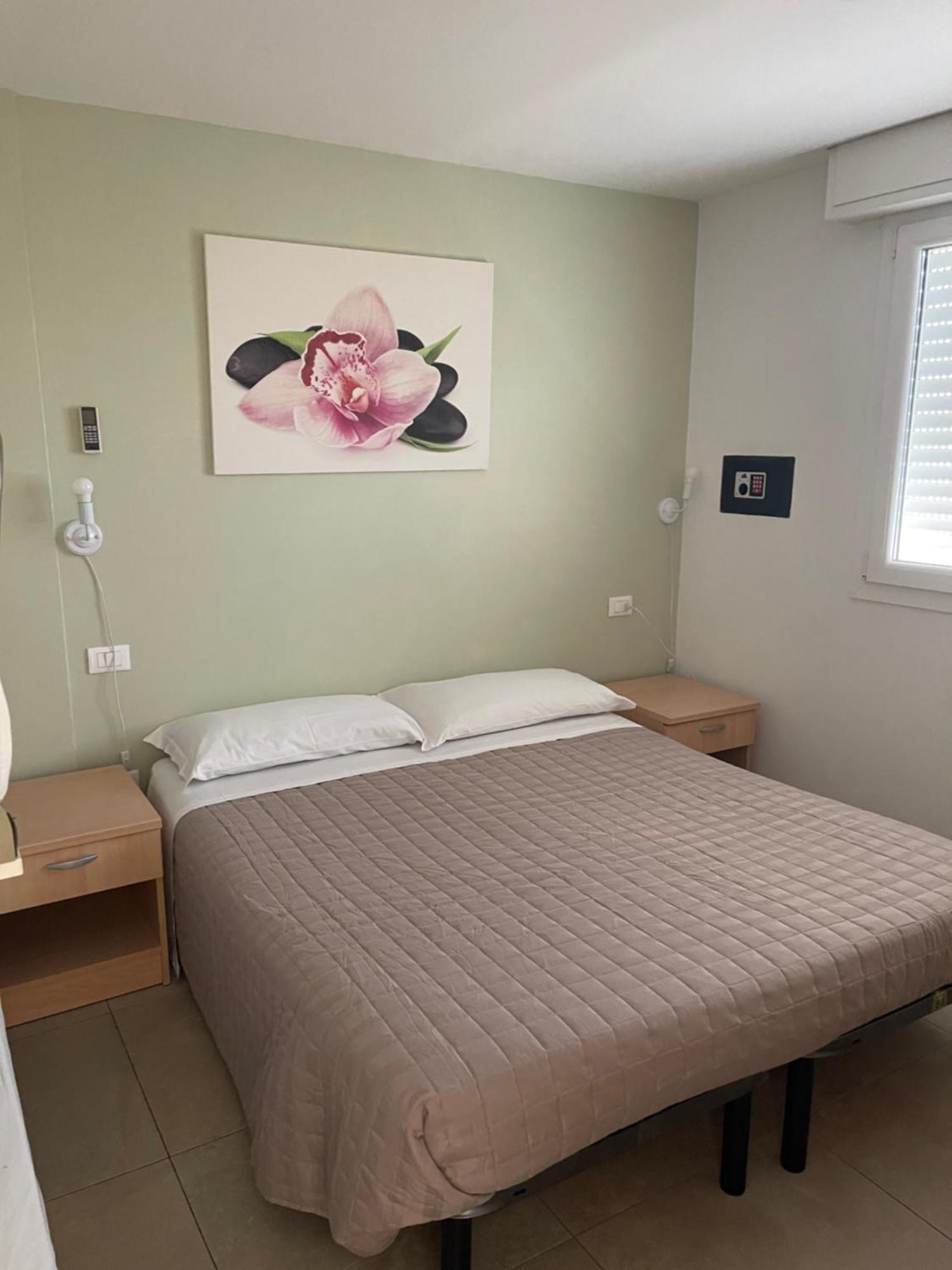 Residence Siesta Римини Экстерьер фото