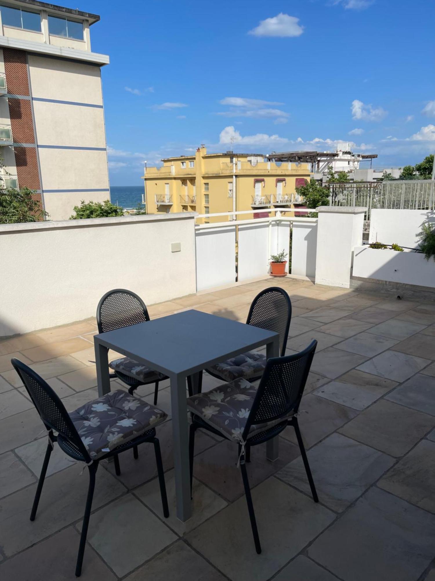Residence Siesta Римини Экстерьер фото
