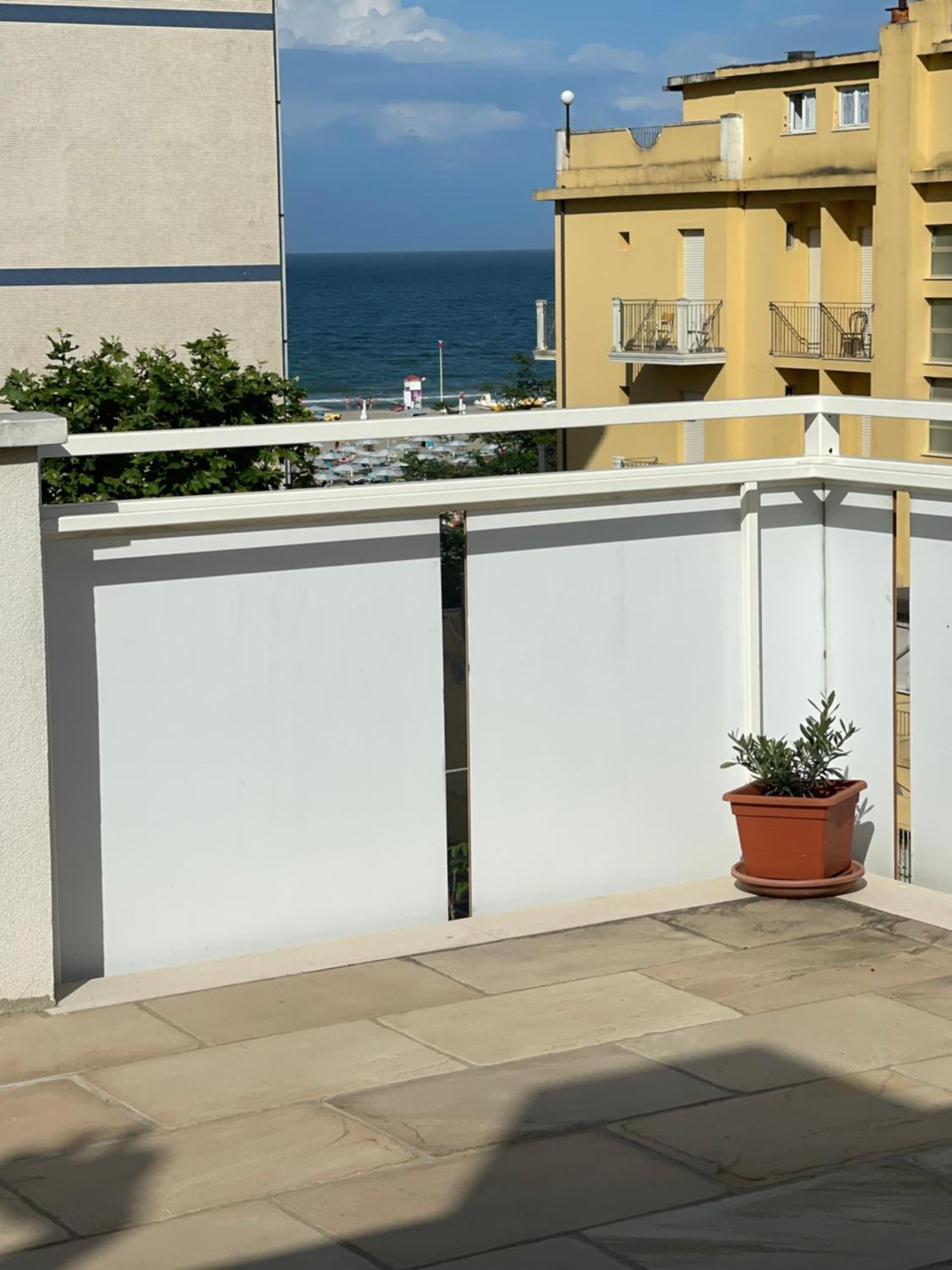 Residence Siesta Римини Экстерьер фото